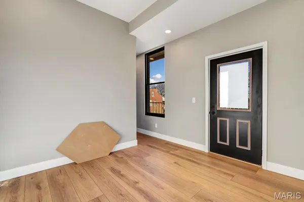 $495,900 | 1000 Barton Street, St. Louis, MO 63104