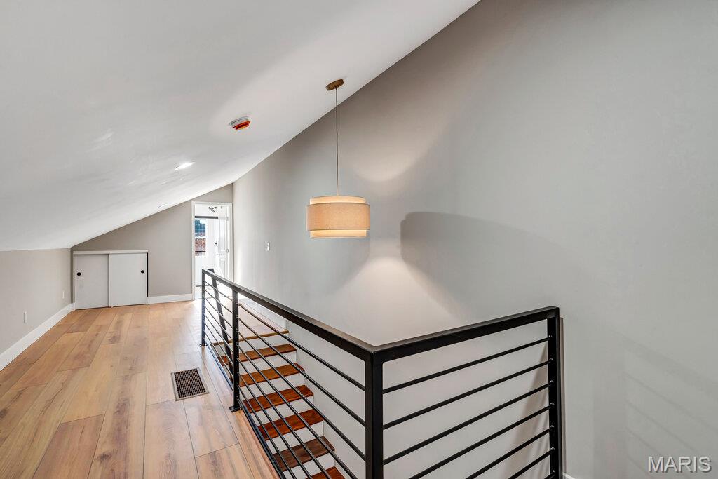 1000 Barton Street St. Louis, MO 63104 - Photo 37 of 49