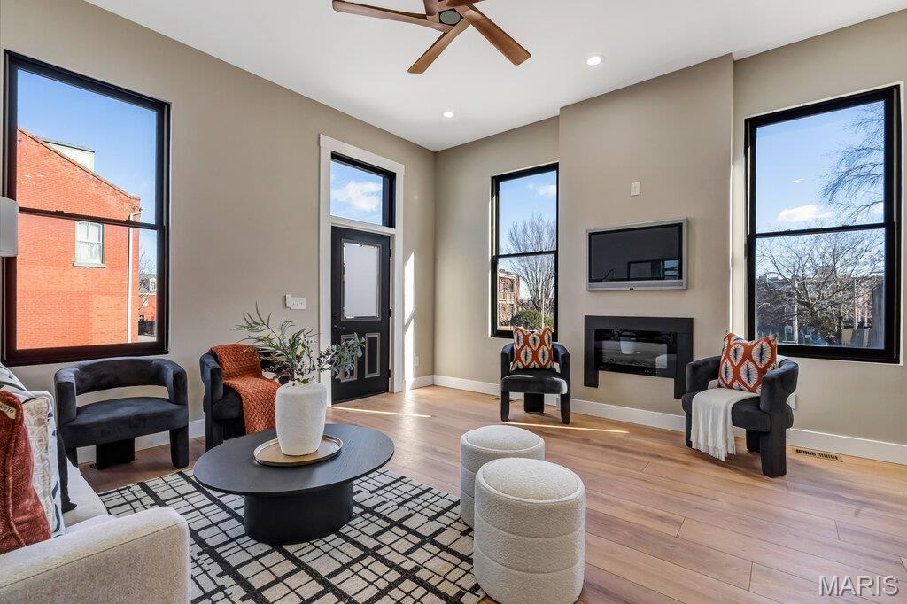 1000 Barton Street St. Louis, MO 63104 - Photo 9 of 49