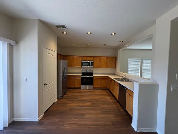 $2,065 | 17325 North 185th Drive, Surprise, AZ 85374