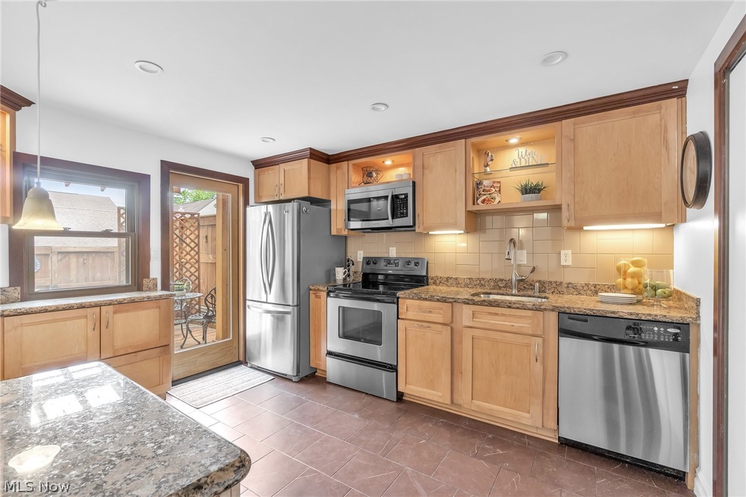 934 Som Center Road, Unit B1 Cleveland, OH 44143 - Photo 10 of 35 Gallery Image 10
