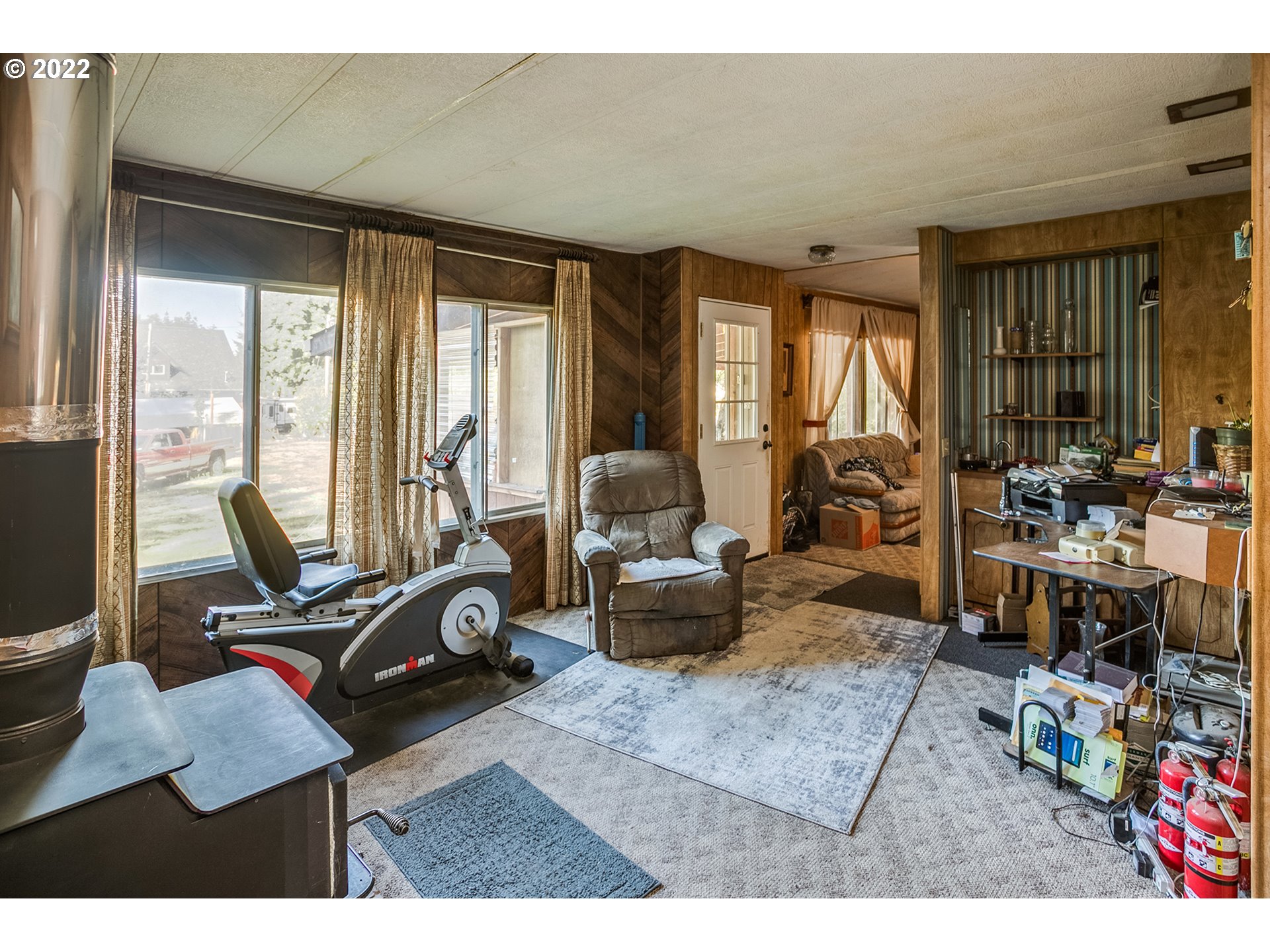 81230 Bear Road Seaside, OR 97138 - Photo 3 of 27 Living Room