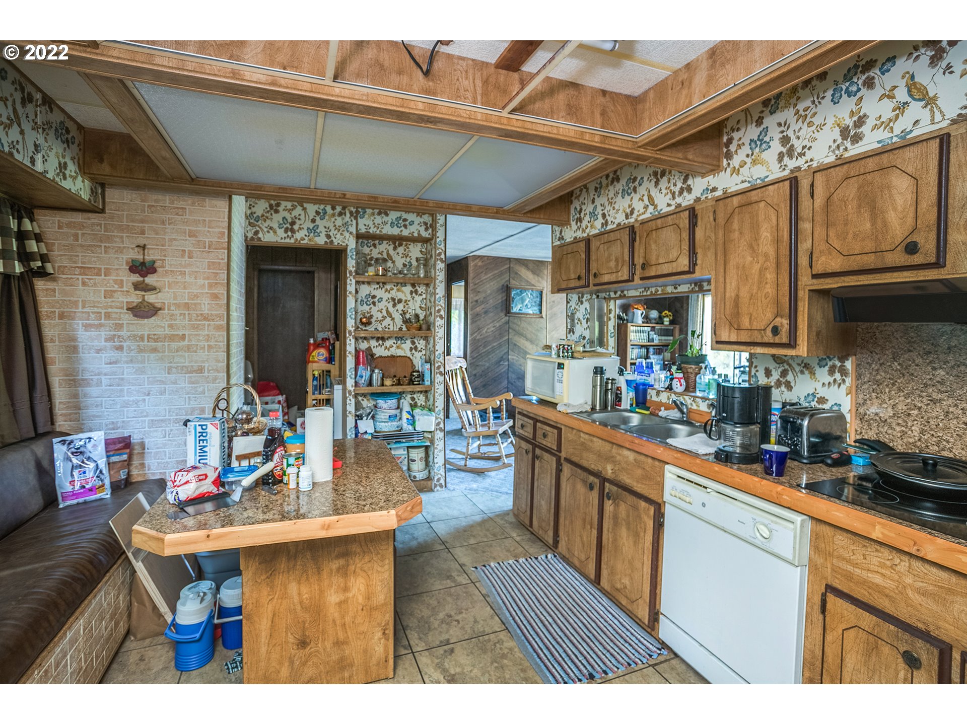 81230 Bear Road Seaside, OR 97138 - Photo 8 of 27 Kitchen