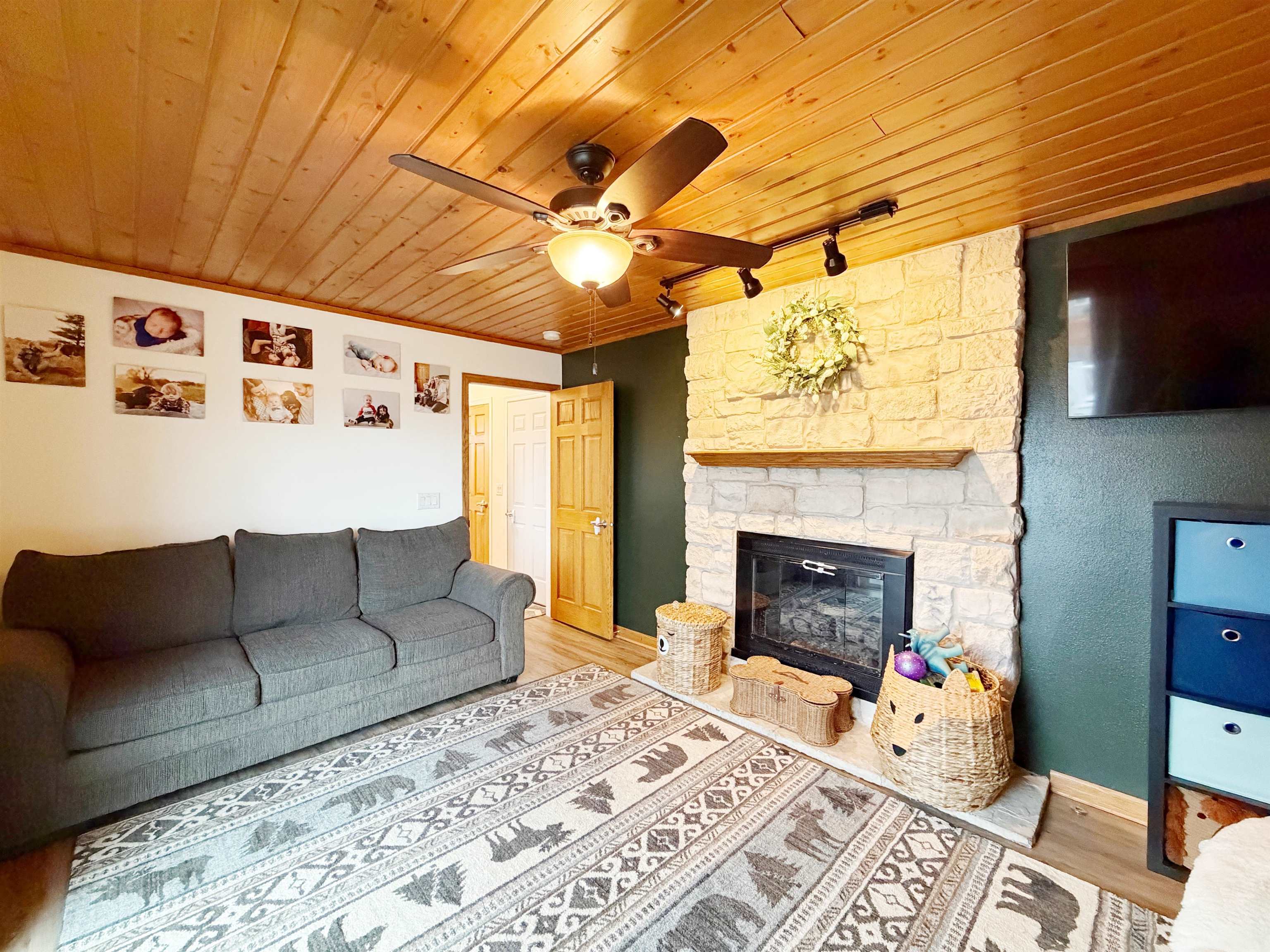 283 Old Pioneer Road Fond du Lac, WI 54935 - Photo 13 of 45