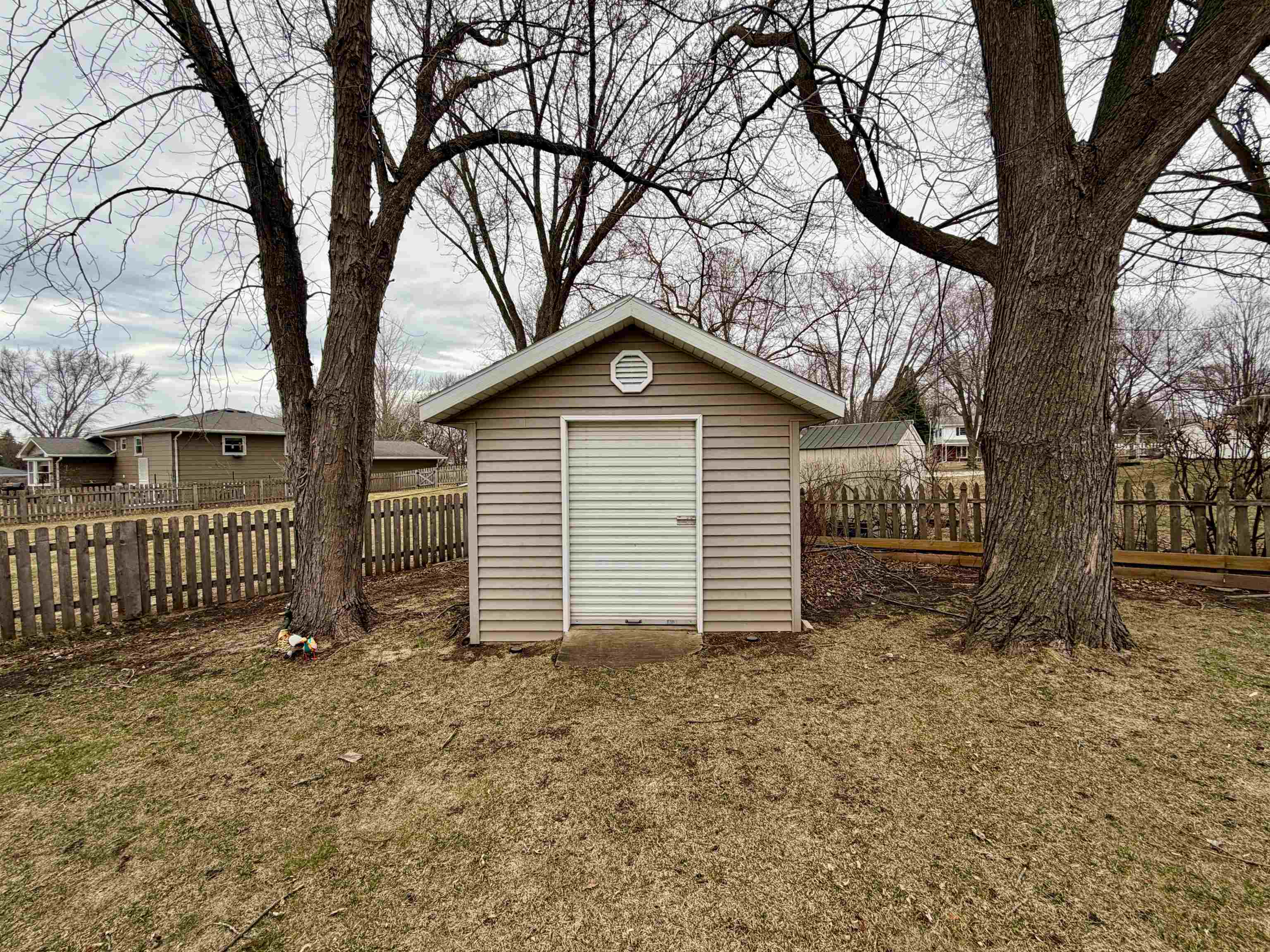 283 Old Pioneer Road Fond du Lac, WI 54935 - Photo 38 of 45