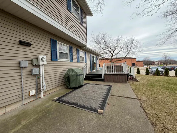 $319,900 | 283 Old Pioneer Road, Fond du Lac, WI 54935