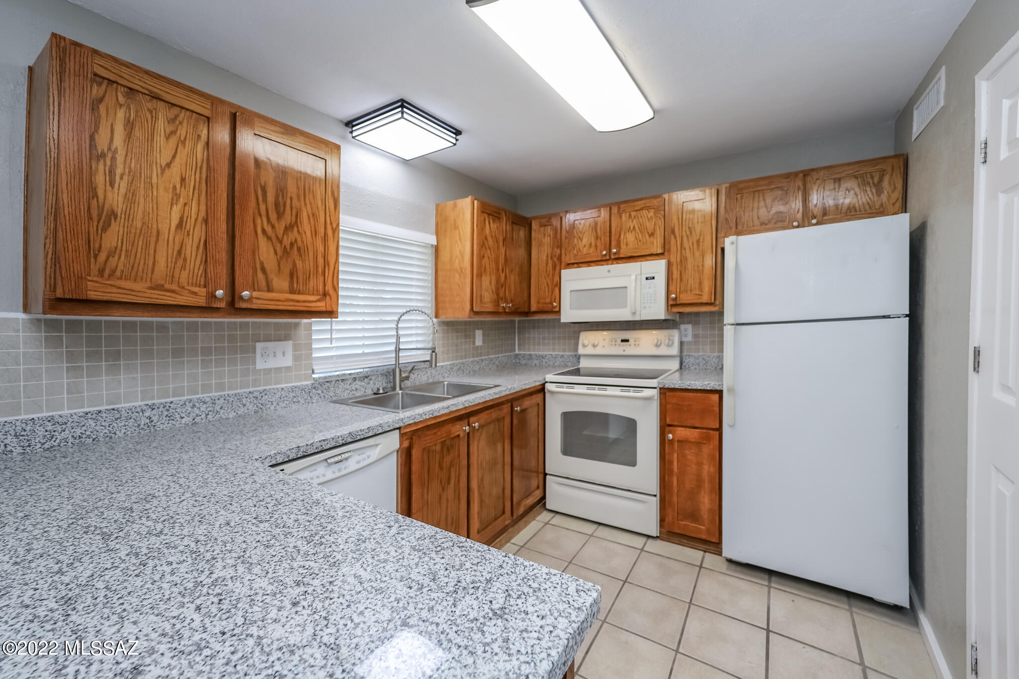 6505 East Escalante Road Tucson, AZ 85730 - Photo 8 of 25