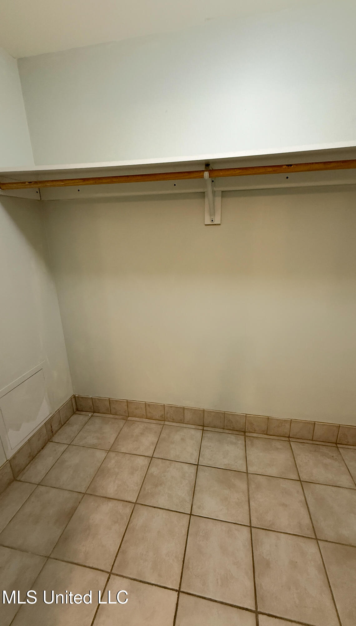 623 Camellia Pointe Boulevard, Unit 623 Ocean Springs, MS 39564 - Photo 16 of 18 IMG_9439