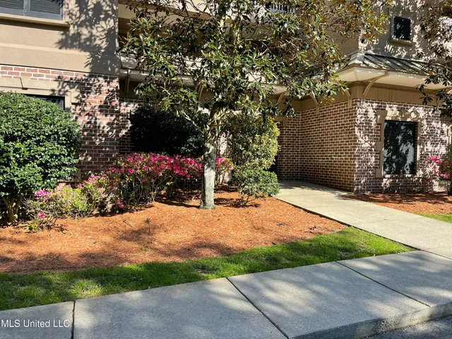 $2,200 | 623 Camellia Pointe Boulevard, Unit 623, Ocean Springs, MS 39564