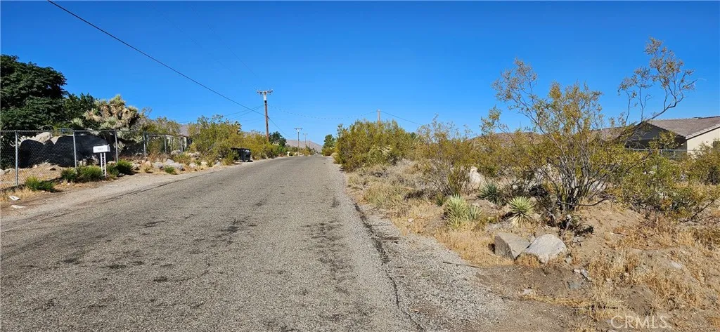 800 Carnelian Road Lucerne Valley, CA 92356 - Photo 1 of 1 Gallery Image 1