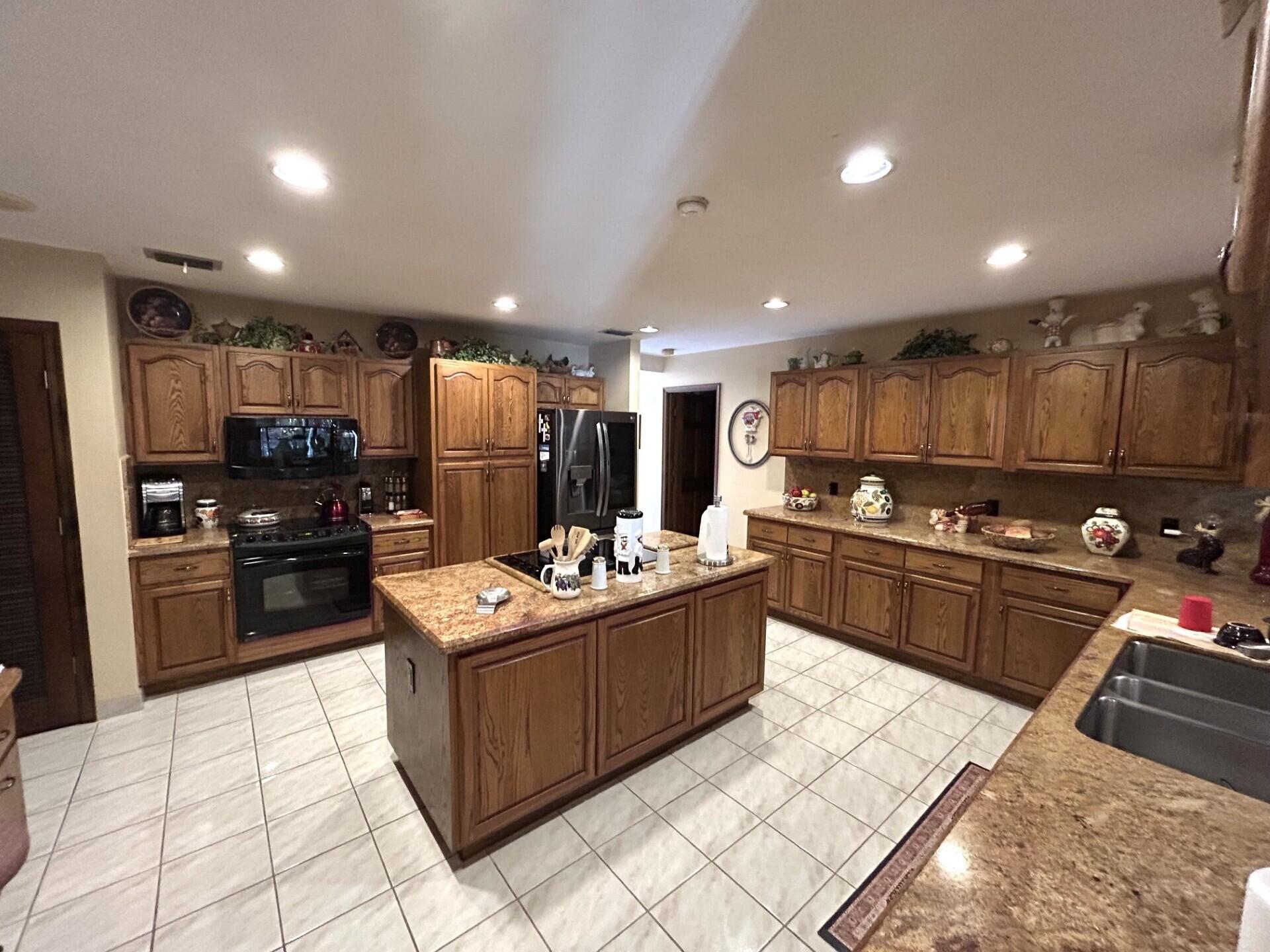 6200 Southwest 183rd Way Southwest Ranches, FL 33331 - Photo 8 of 30 6200 kit 2