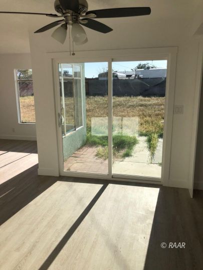 205 North Florence Street Ridgecrest, CA 93555 - Photo 5 of 15