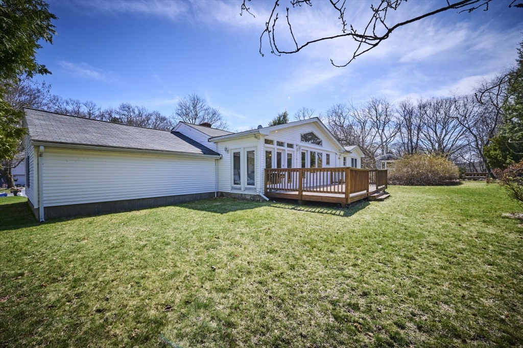 31 Lillian Road Lexington, MA 02420 - Photo 3 of 41