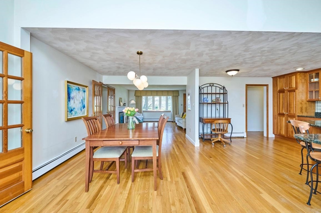 31 Lillian Road Lexington, MA 02420 - Photo 9 of 41
