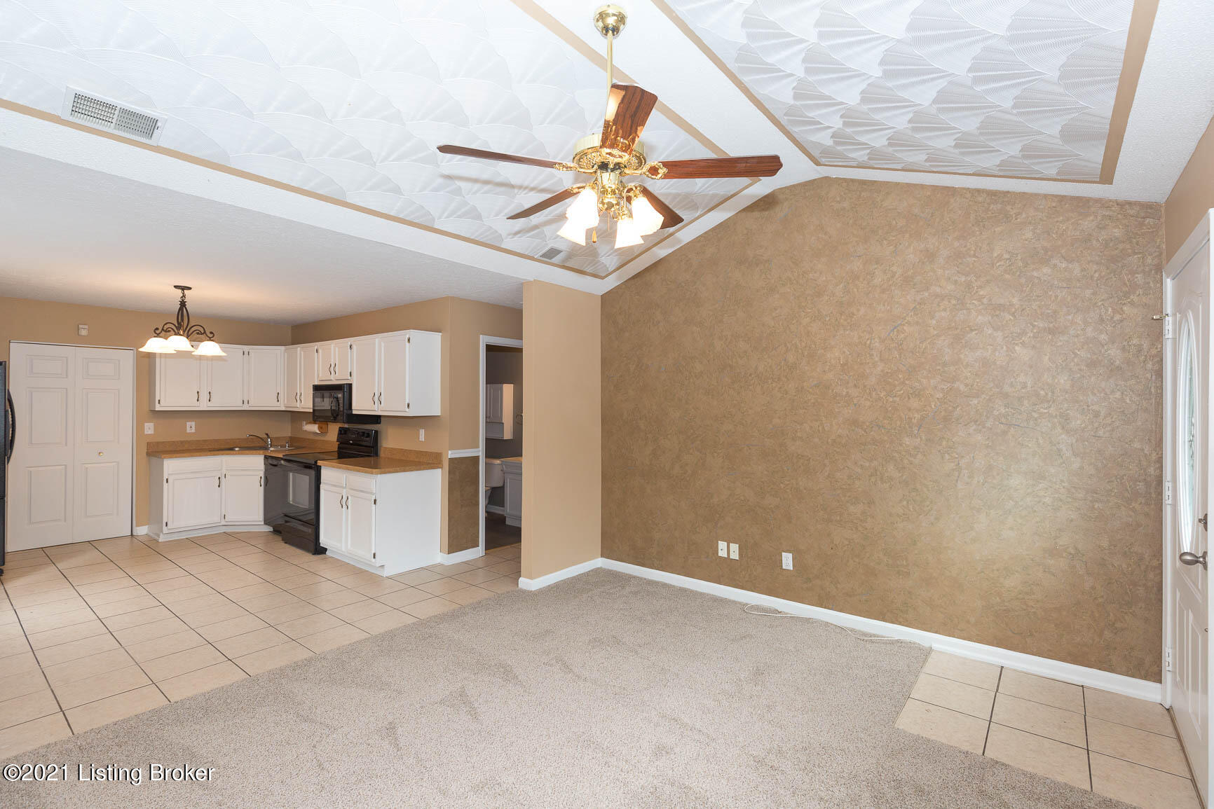 6706 Rutledge Road Louisville, KY 40258 - Photo 8 of 46 6706 Rutledge-8
