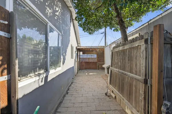 $350,000 | 4465 Hardwick Way, North Highlands, CA 95660