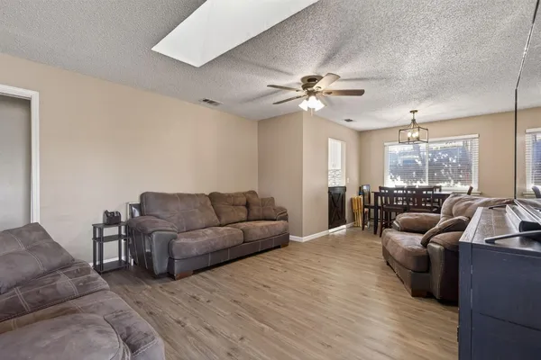 $350,000 | 4465 Hardwick Way, North Highlands, CA 95660