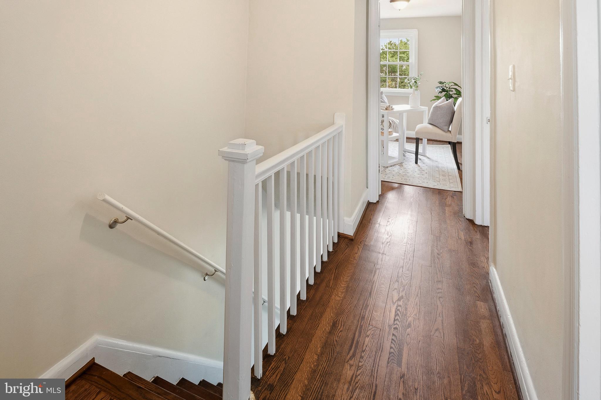 214 Old Riverside Road Brooklyn Park, MD 21225 - Photo 14 of 29 Upper Level Landing
