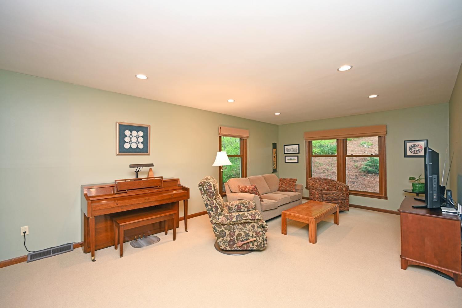 3600 Section Road Amberley, OH 45237 - Photo 12 of 37