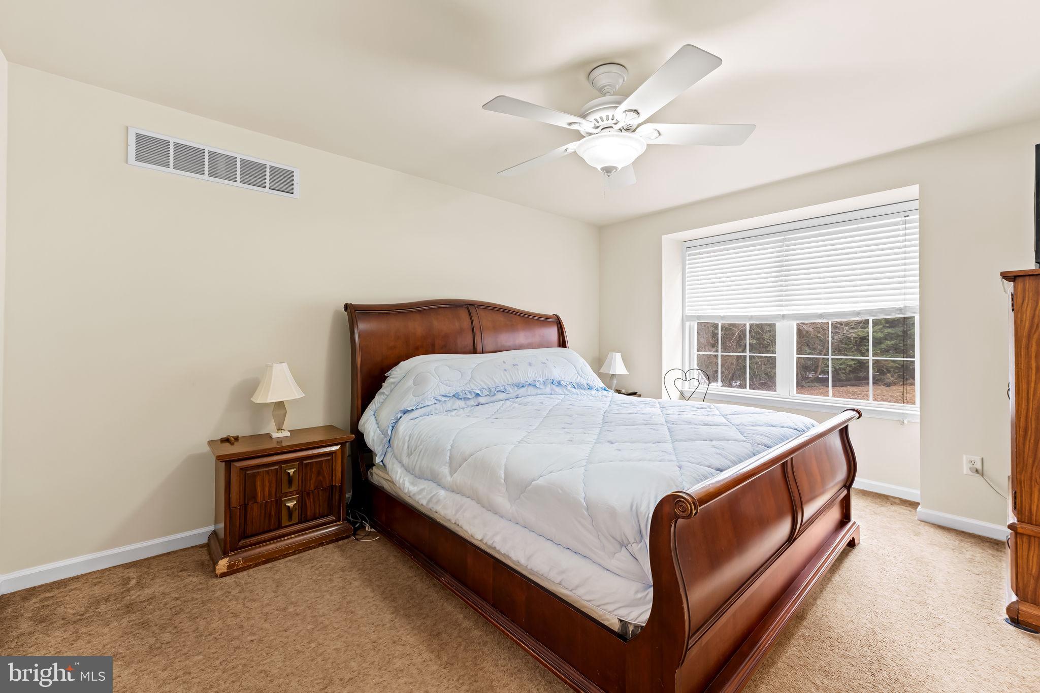 1564 Colony Road Pasadena, MD 21122 - Photo 21 of 40 Primary bedroom