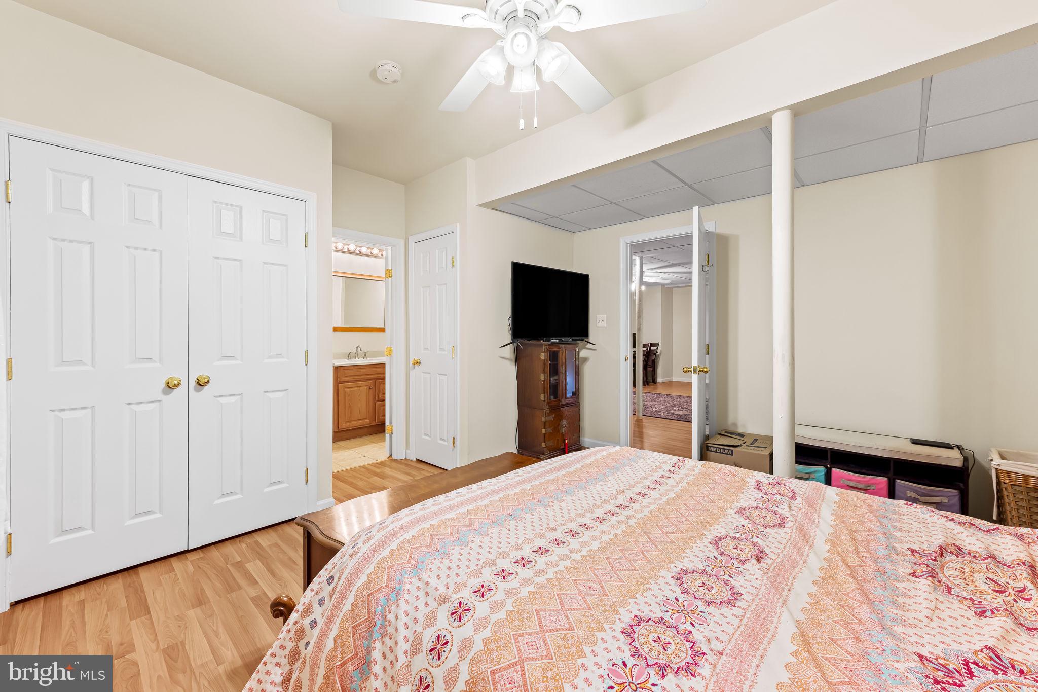 1564 Colony Road Pasadena, MD 21122 - Photo 32 of 40 lower level bedroom 4