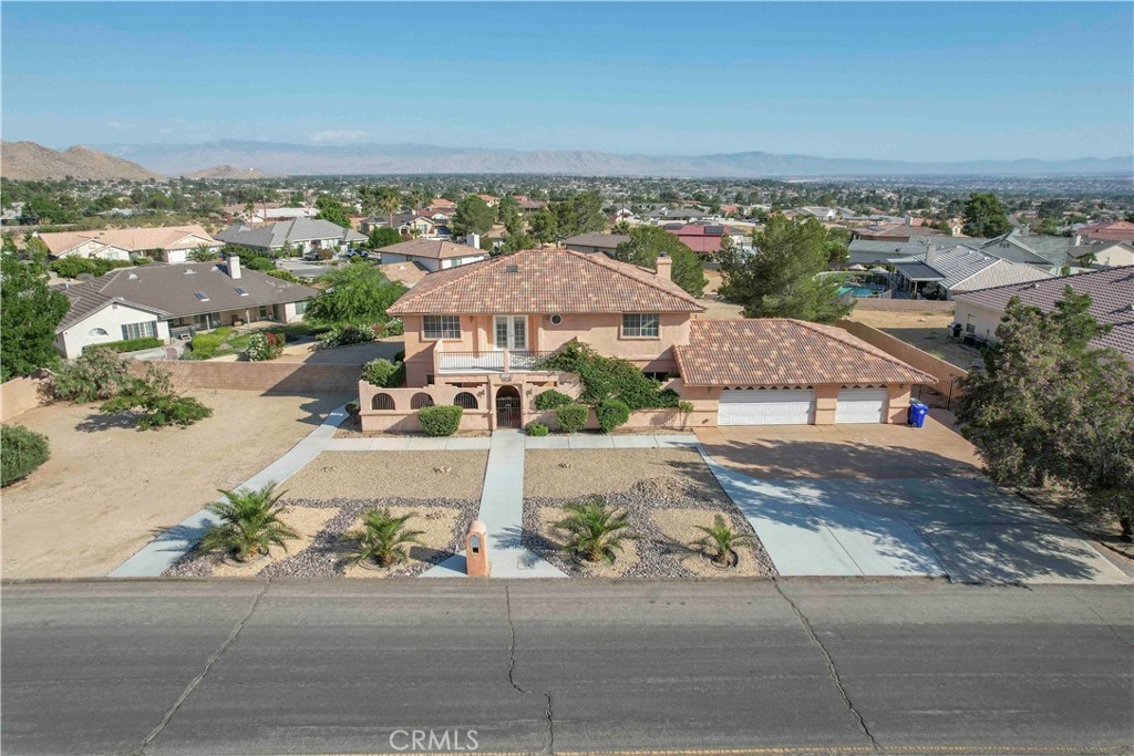 18633 Kamana Road Apple Valley, CA 92307 - Photo 1 of 50
