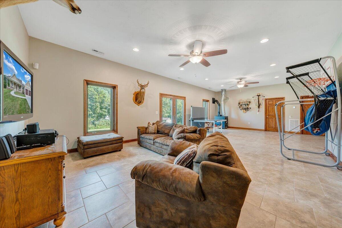 9121 Blacksburg Road Catawba, VA 24070 - Photo 34 of 70 046-MIB00971