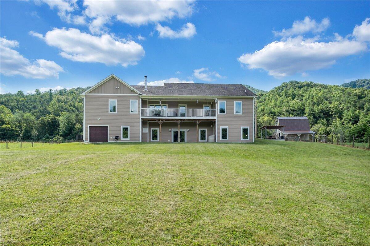 9121 Blacksburg Road Catawba, VA 24070 - Photo 50 of 70 065-MIB01028