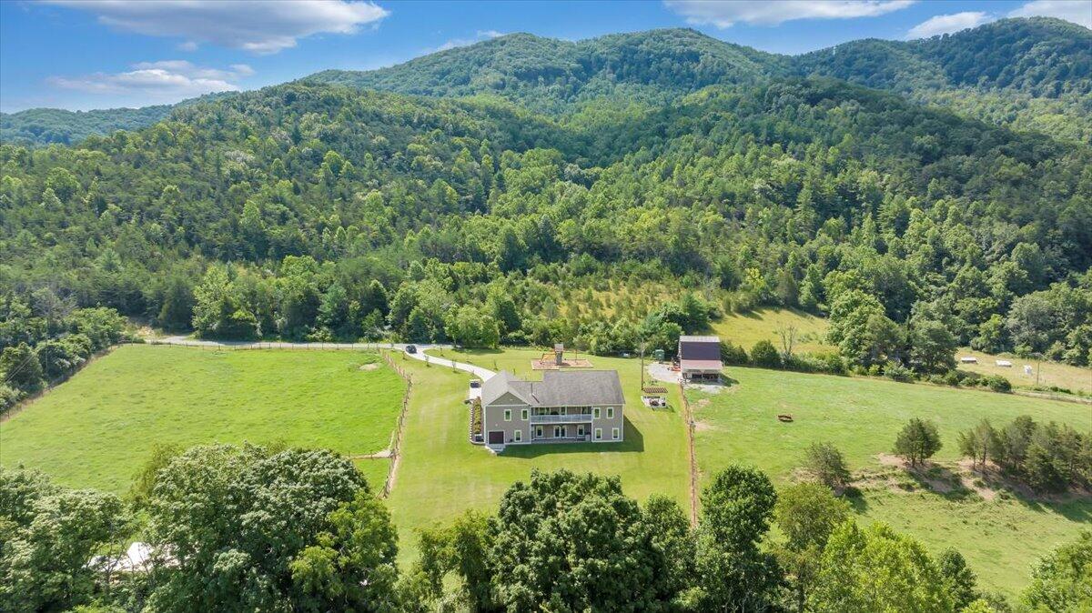 9121 Blacksburg Road Catawba, VA 24070 - Photo 64 of 70 105-DJI_20230731111643_0024_D_MIB