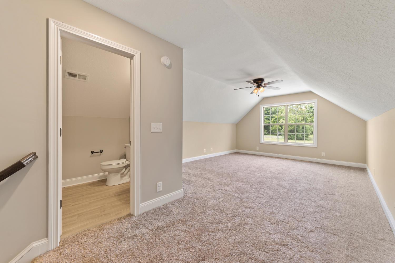 4347 Memory Lane Adams, TN 37010 - Photo 19 of 30 an empty room that has a window in it