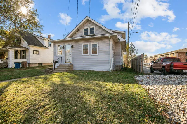 $174,000 | 508 Tayco Street, Menasha, WI 54952