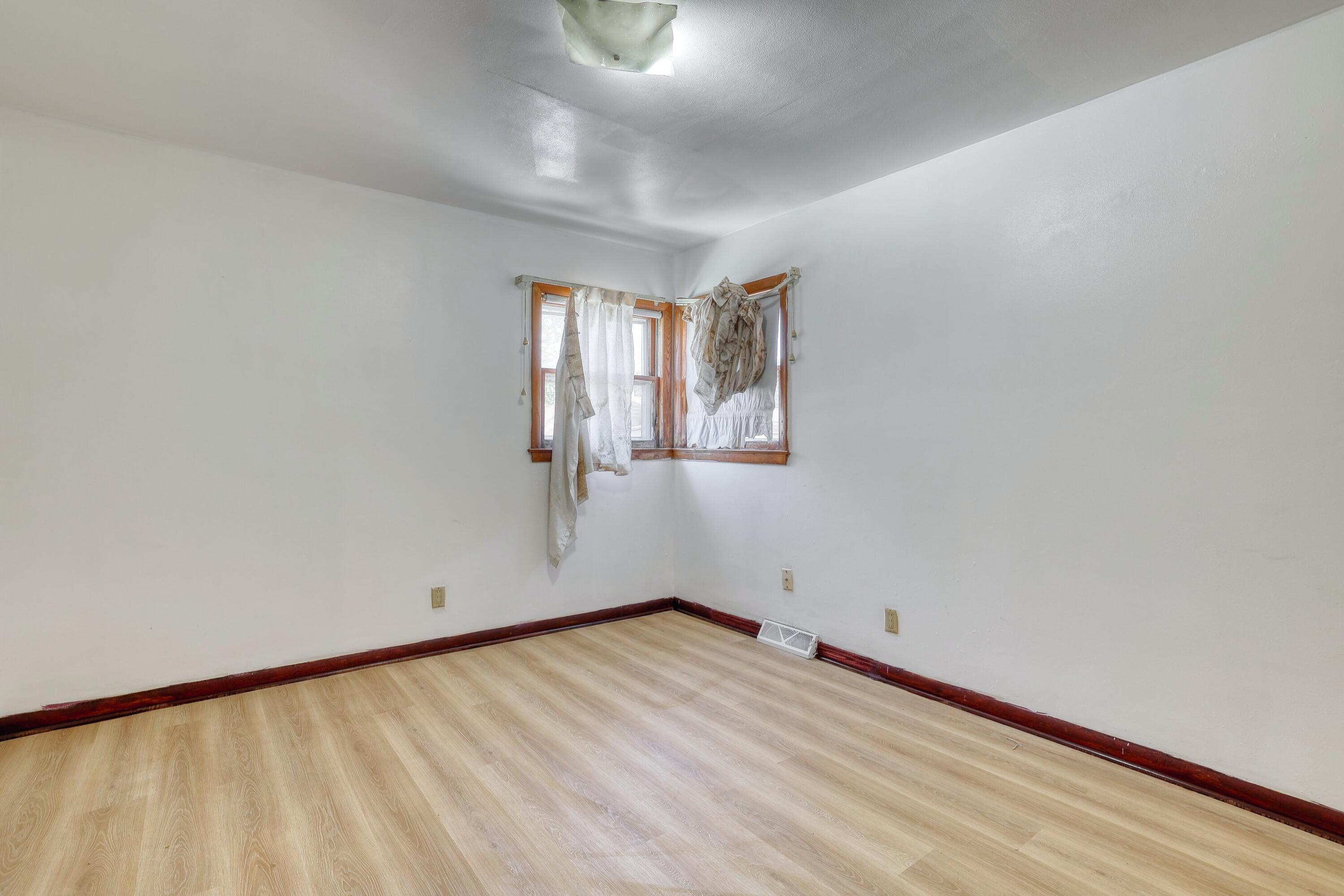 4540 North 71st Street Milwaukee, WI 53218 - Photo 13 of 23 16