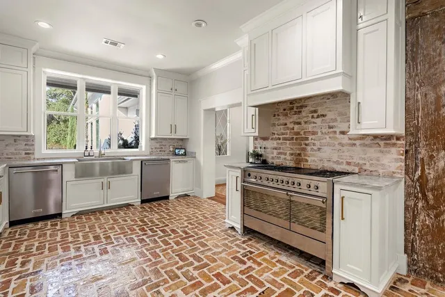 $1,798,000 | 45240 North Coburn Road, Hammond, LA 70401