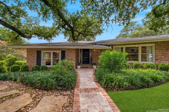 $2,595,000 | 701 Ridgemont Avenue, Terrell Hills, TX 78209