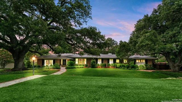 $2,595,000 | 701 Ridgemont Avenue, Terrell Hills, TX 78209