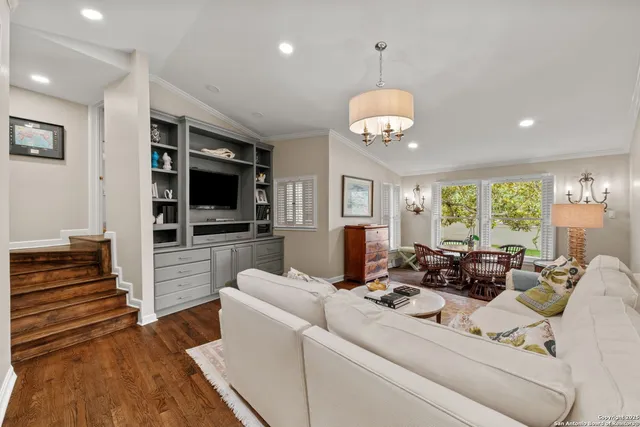 $2,595,000 | 701 Ridgemont Avenue, Terrell Hills, TX 78209