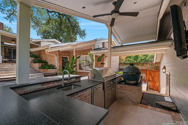 $2,595,000 | 701 Ridgemont Avenue, Terrell Hills, TX 78209