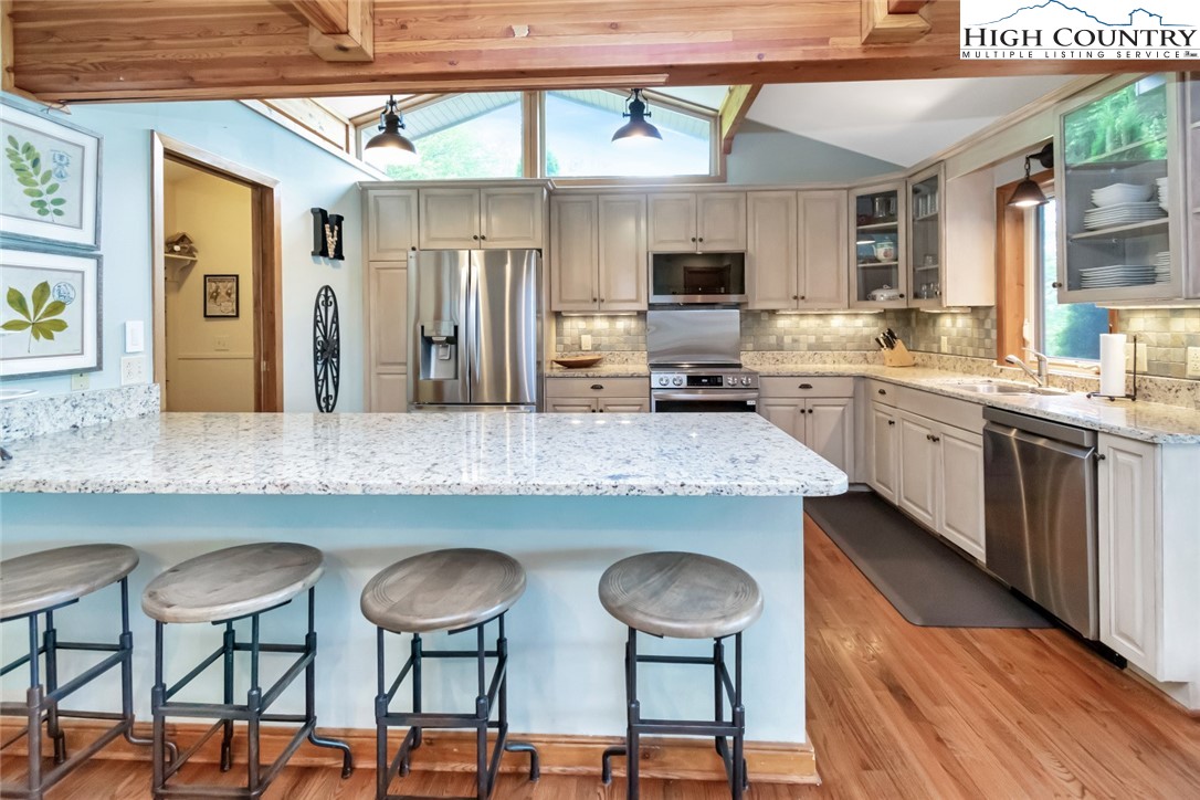 185 Dunbarton Road Banner Elk, NC 28604 - Photo 29 of 50 Gallery Image 29