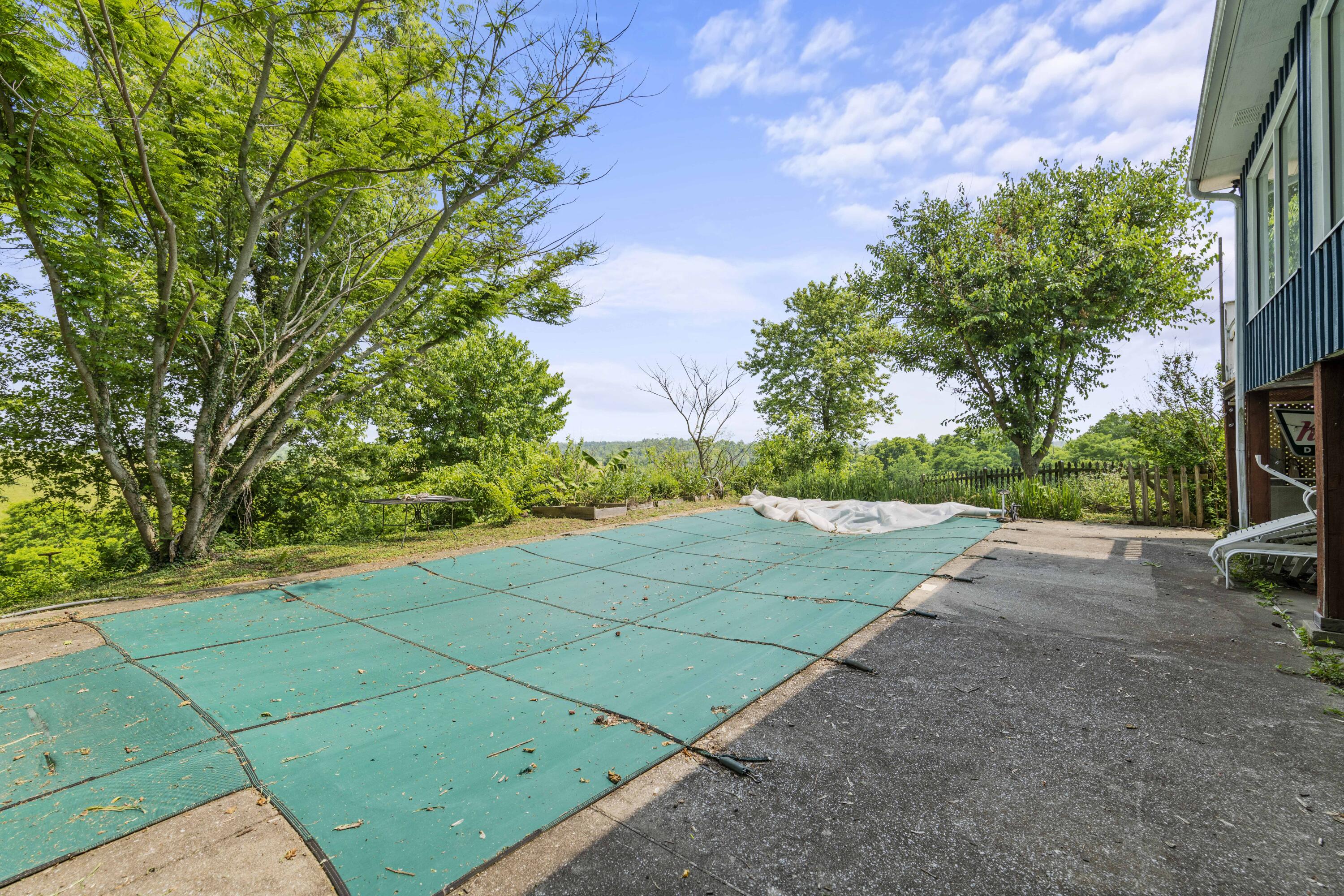 533 Whitlock Road Richmond, KY 40475 - Photo 44 of 64 Inground pool