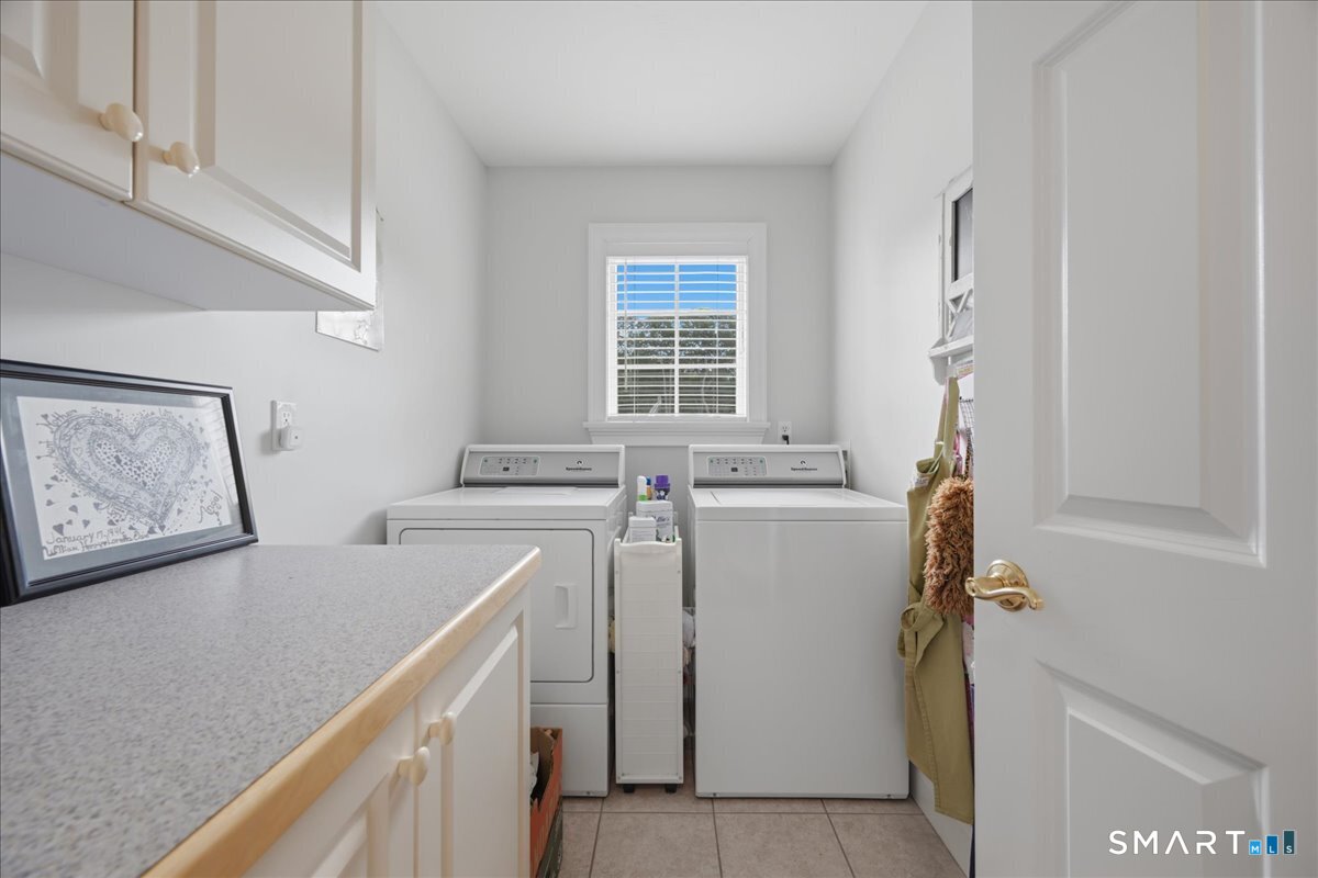 75 Derry Hill Road Montville, CT 06382 - Photo 21 of 37