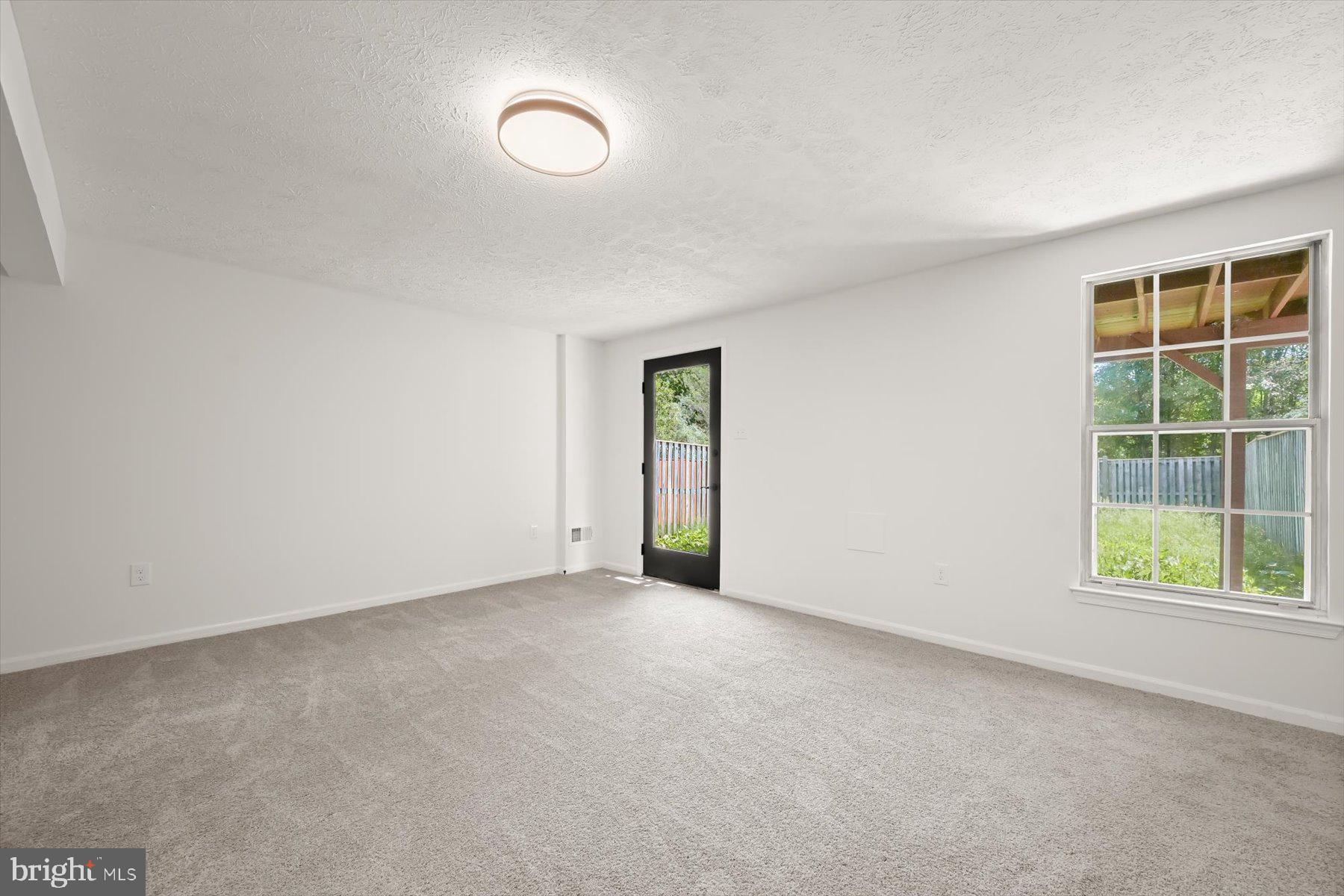 7833 Paddock Way Baltimore, MD 21244 - Photo 34 of 44