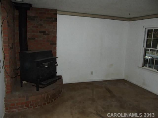 225 Clearbrook Road Matthews, NC 28105 - Photo 2 of 8 Gallery Image 2