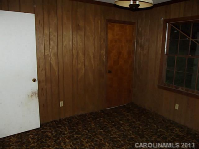 225 Clearbrook Road Matthews, NC 28105 - Photo 7 of 8 Gallery Image 7