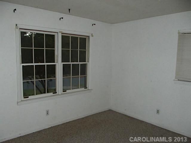 225 Clearbrook Road Matthews, NC 28105 - Photo 8 of 8 Gallery Image 8
