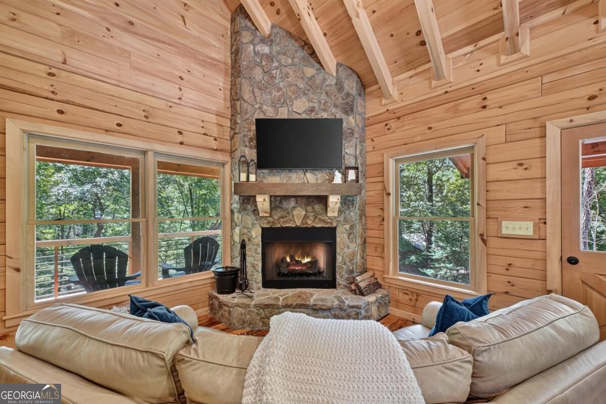 407 Arrowhead Pass Blue Ridge, GA 30513 - Photo 5 of 44 Gallery Image 5