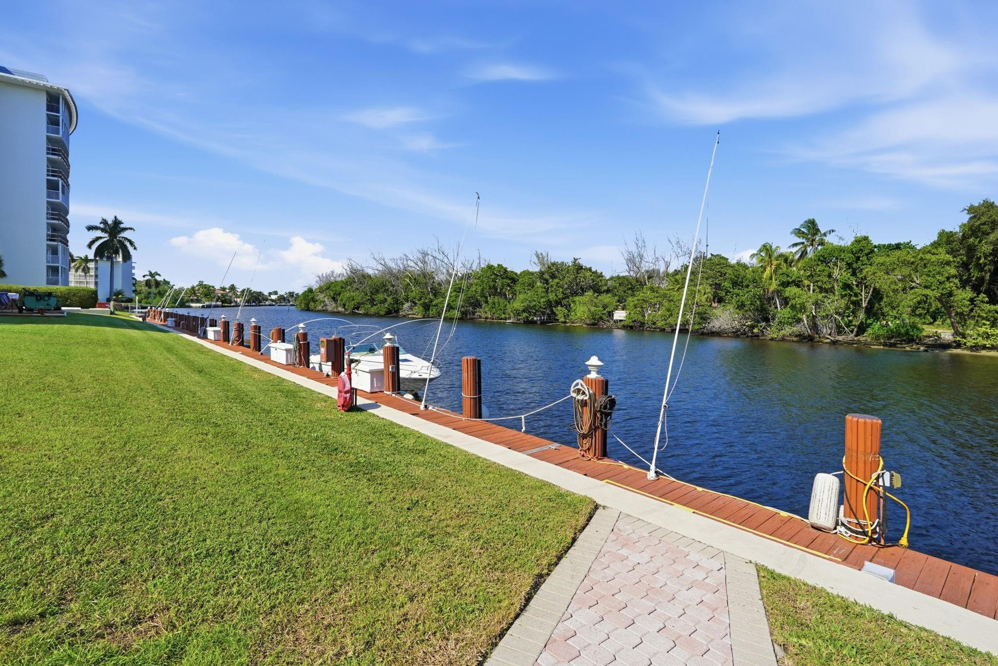 1629 Riverview Road, Unit 620 Deerfield Beach, FL 33441 - Photo 31 of 42 Community boat dock