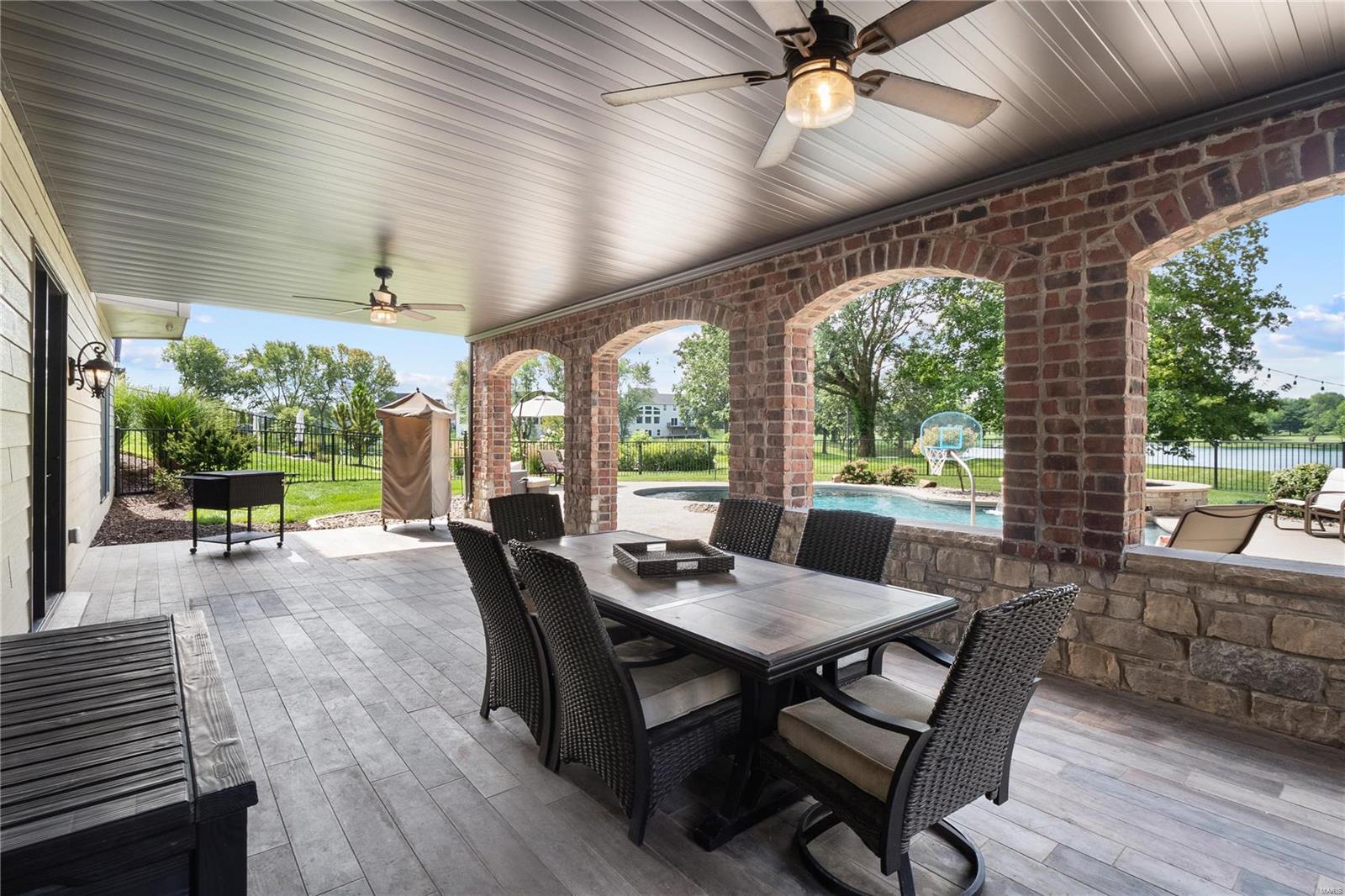 17012 Lakeside Ridge Chesterfield, MO 63005 - Photo 41 of 48