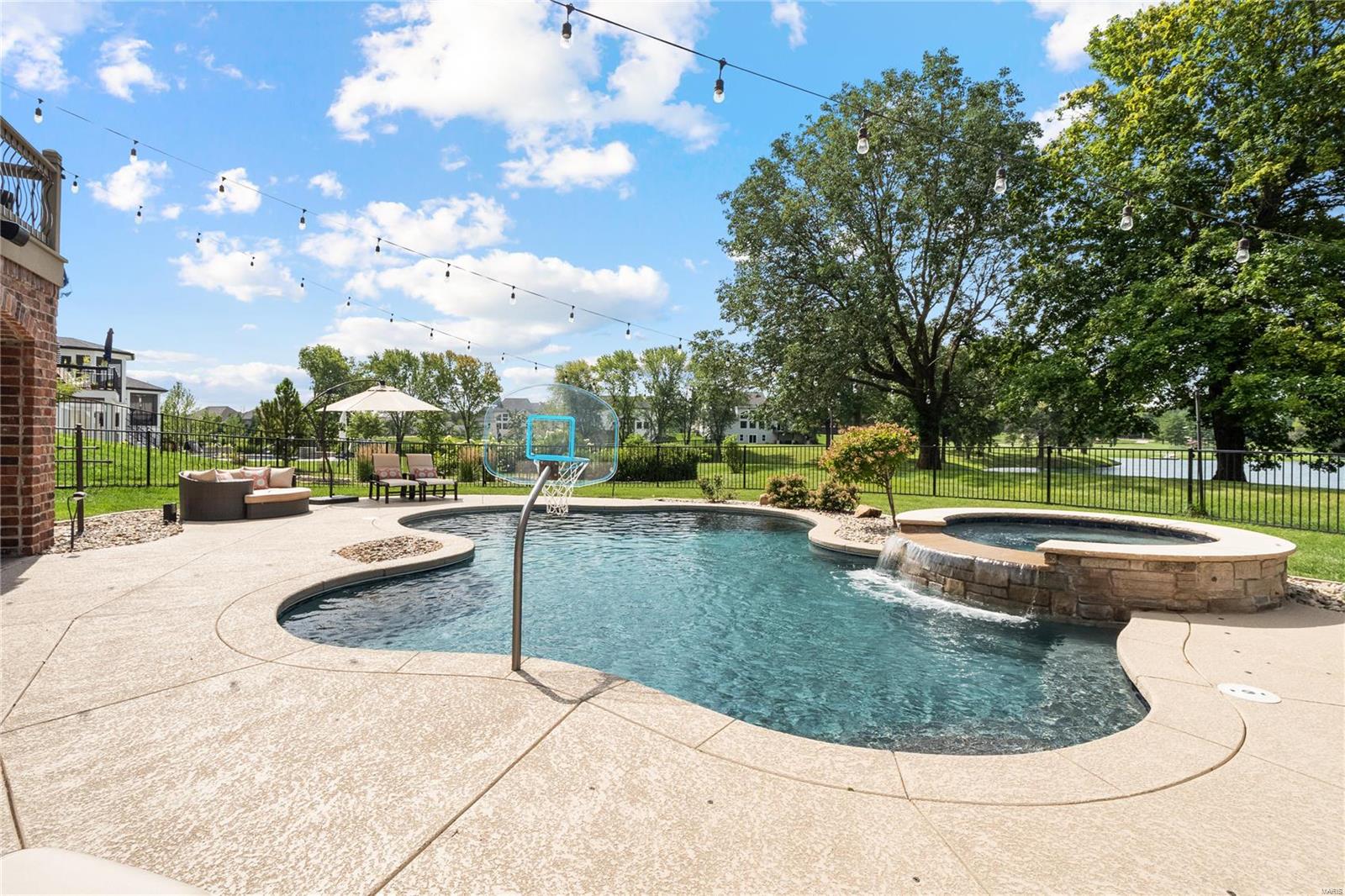 17012 Lakeside Ridge Chesterfield, MO 63005 - Photo 43 of 48