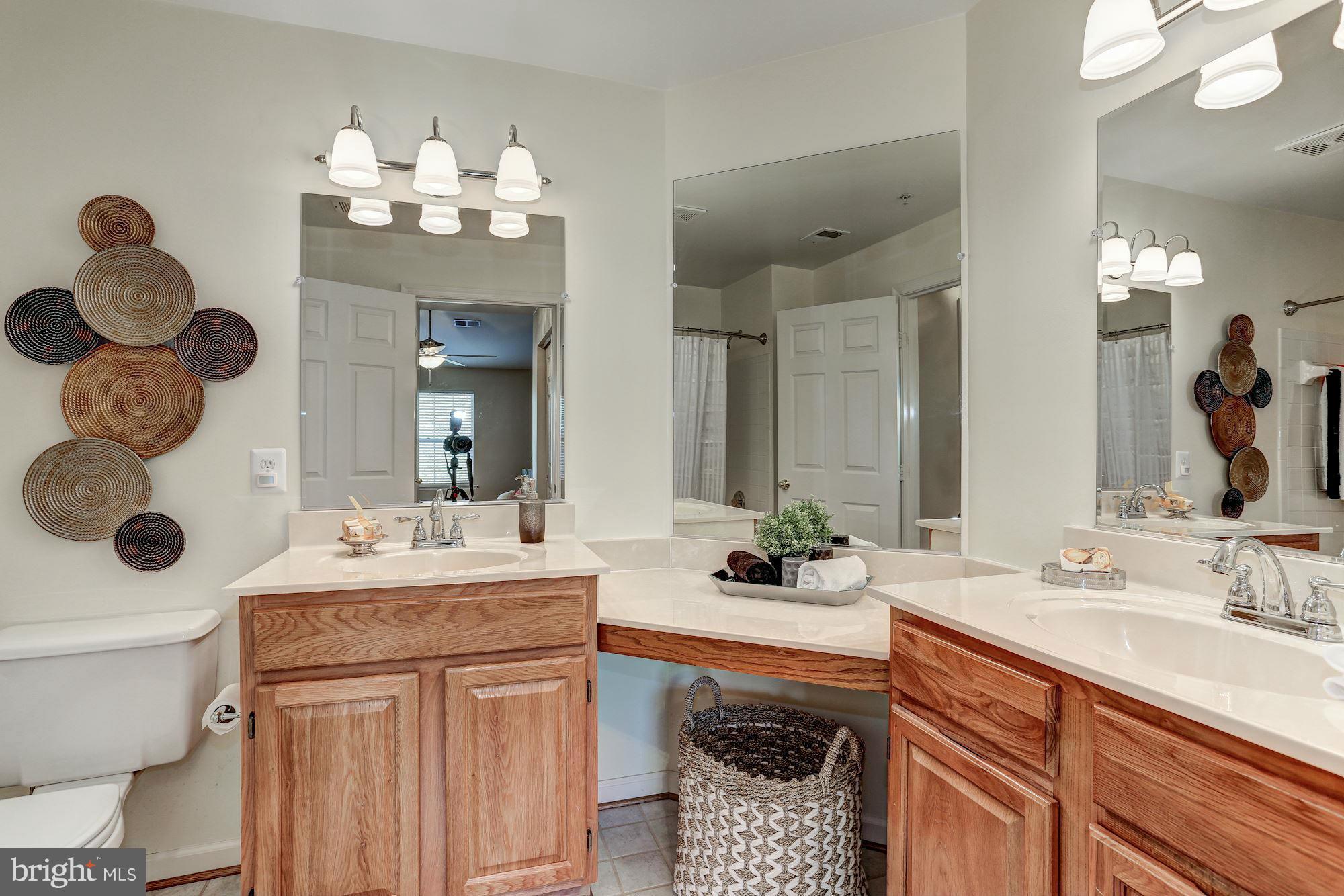 1305 Windleaf Drive, Unit 166 Reston, VA 20194 - Photo 14 of 21 Bath (Master)