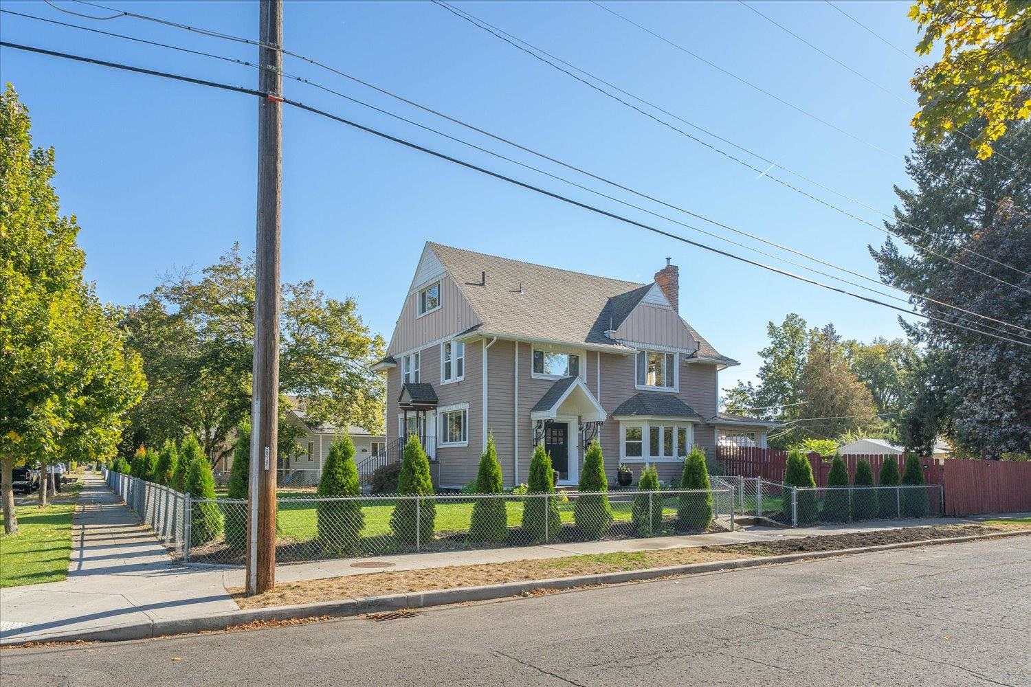 1032 North A Street Spokane, WA 99201 - Photo 2 of 49